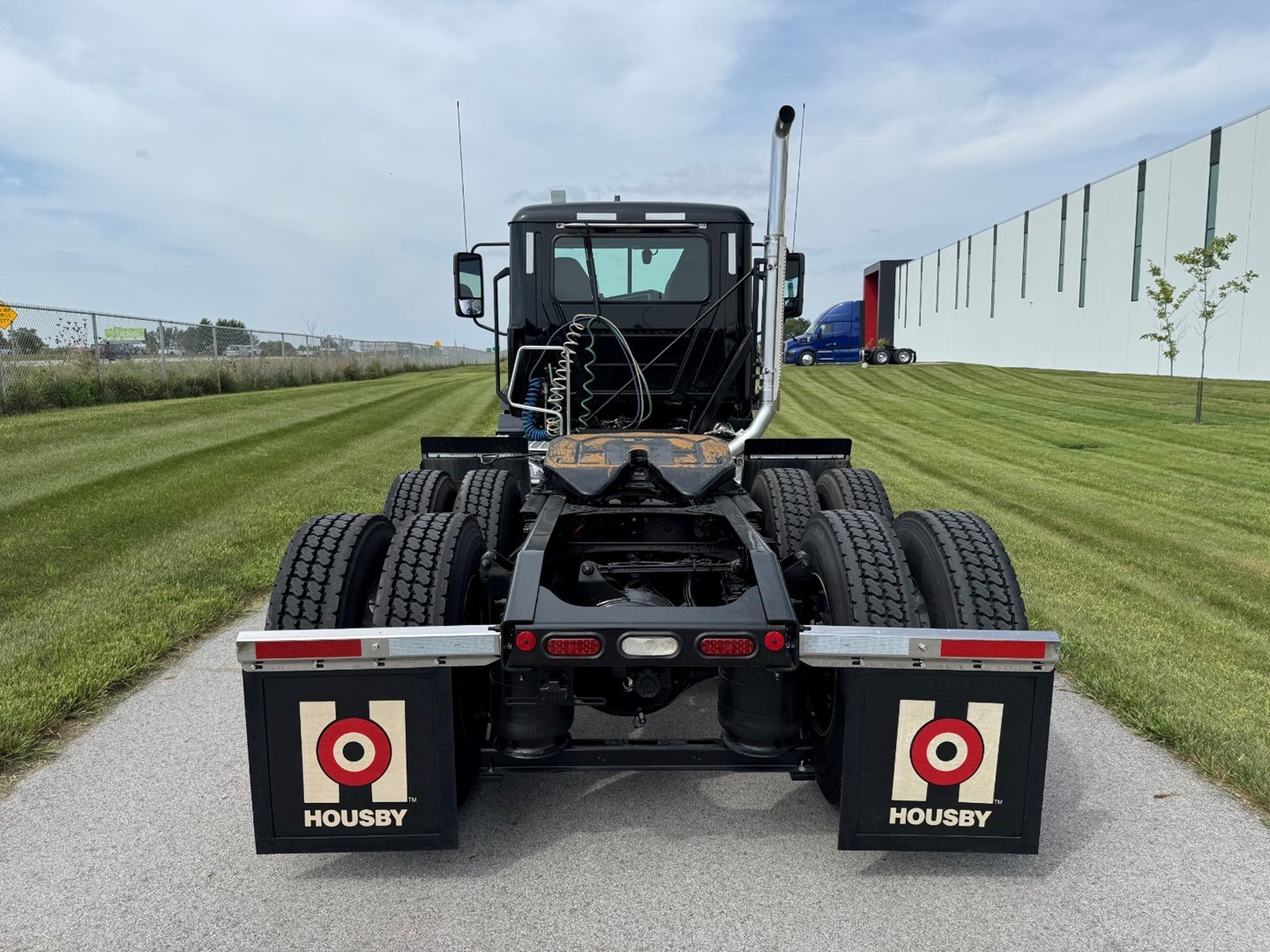 2022 Mack Anthem in Ankeny, IA — photo 5